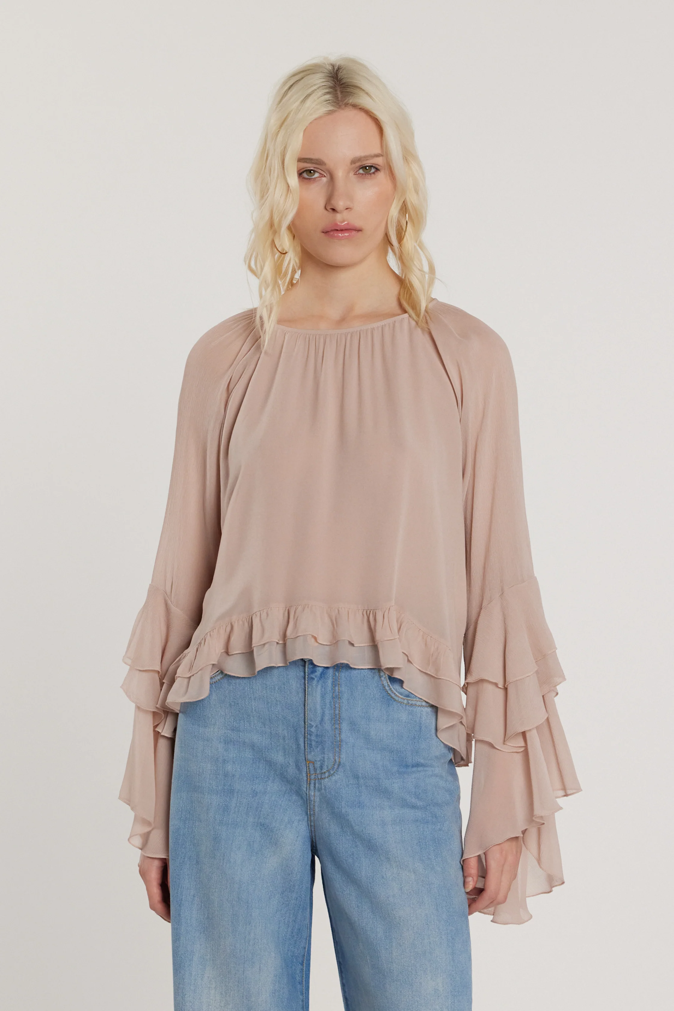 Blusa COLUCHE maniche lunghe a campana con rouches più goccia più laccetto sulla schiena più balze