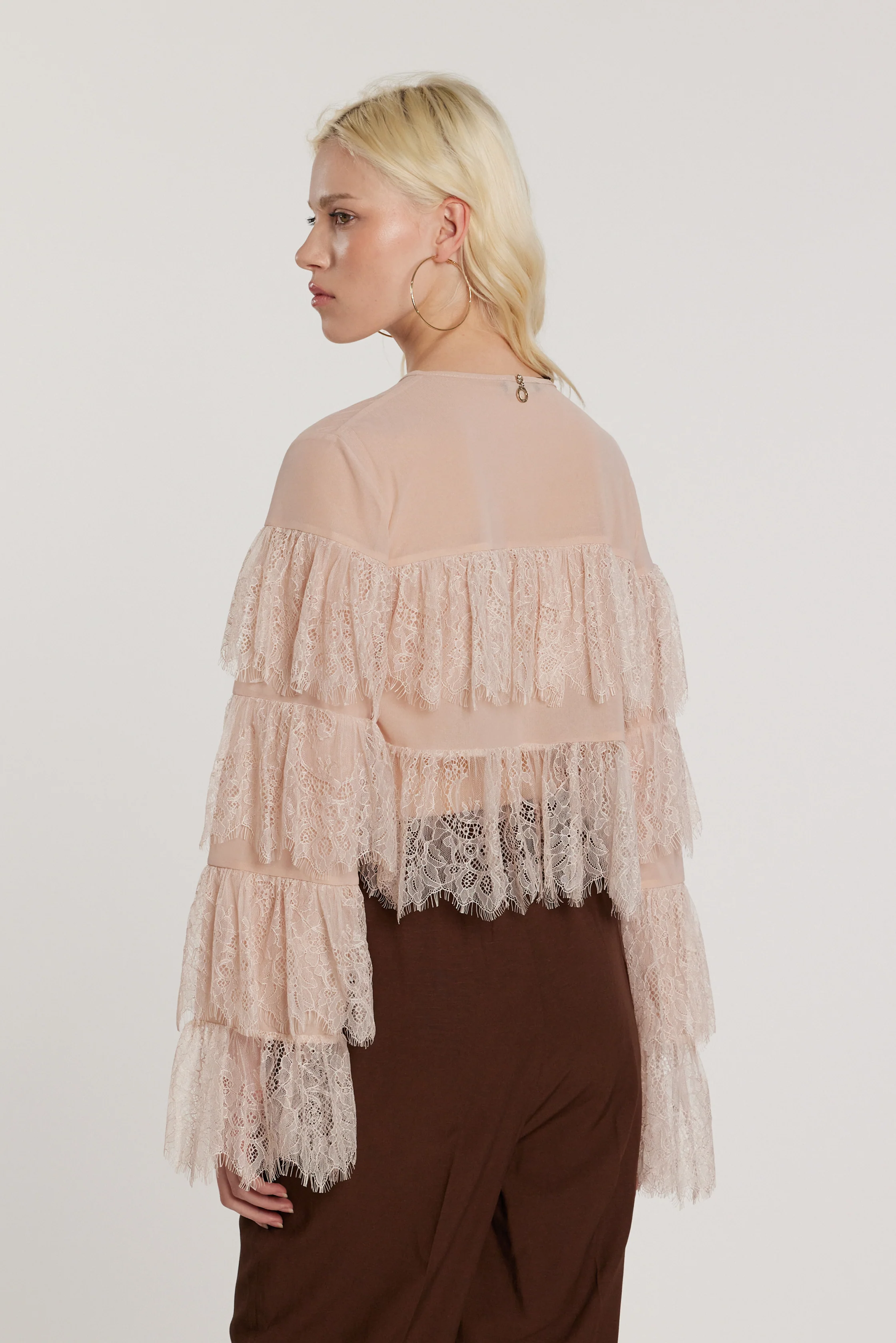 Blusa VYCTORIA_P maniche lunghe con balze in pizzo più laccetti - Image 3