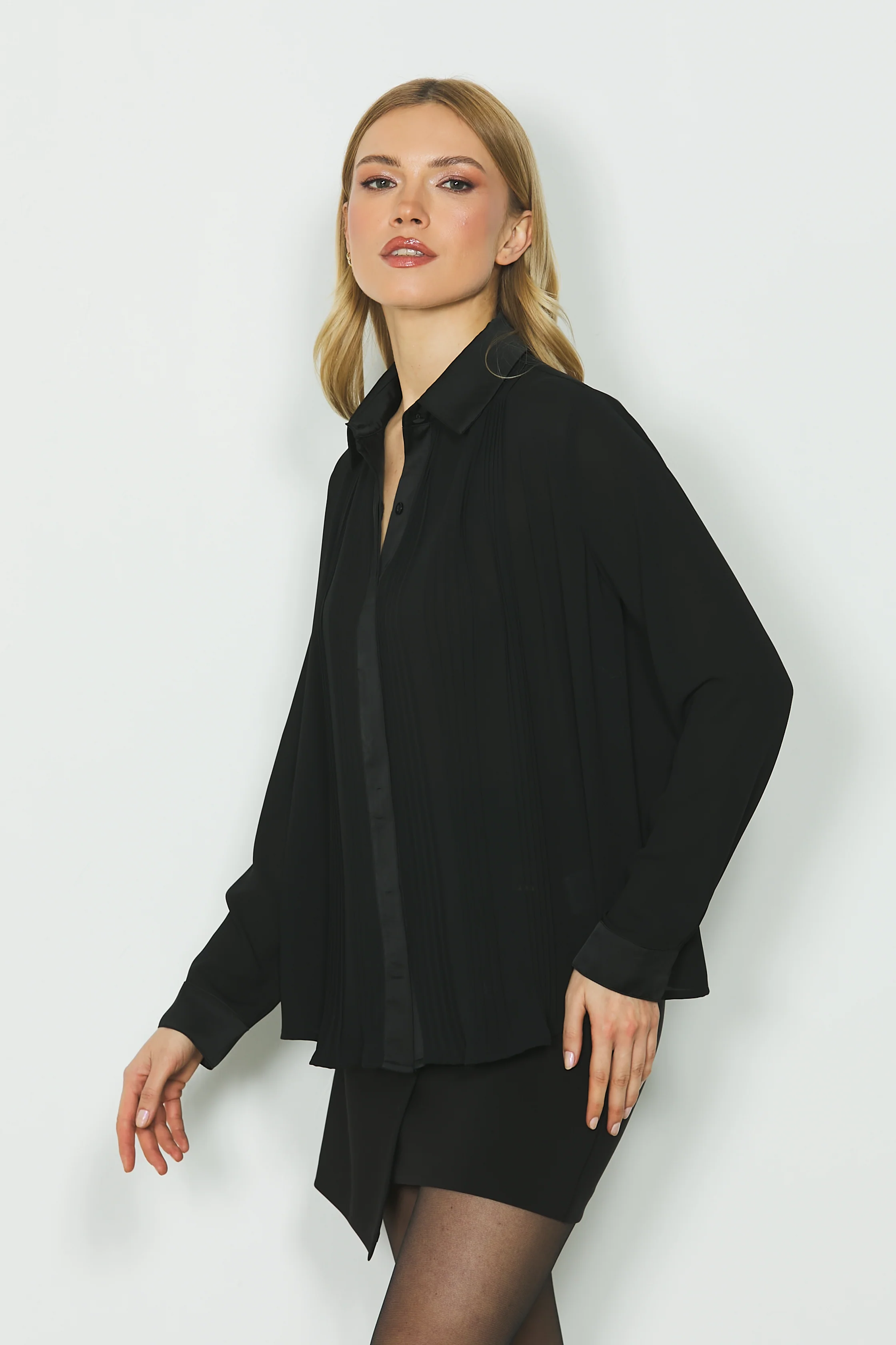 Camicia ELISABETHS manica lunga plisse' con contrasti, in raso - Image 2