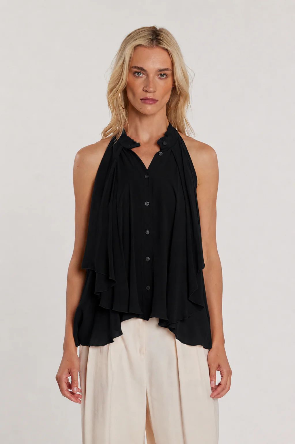 Camicia MARYONN smanicata collo coreano con gale più bordi sfrangiati - Image 5