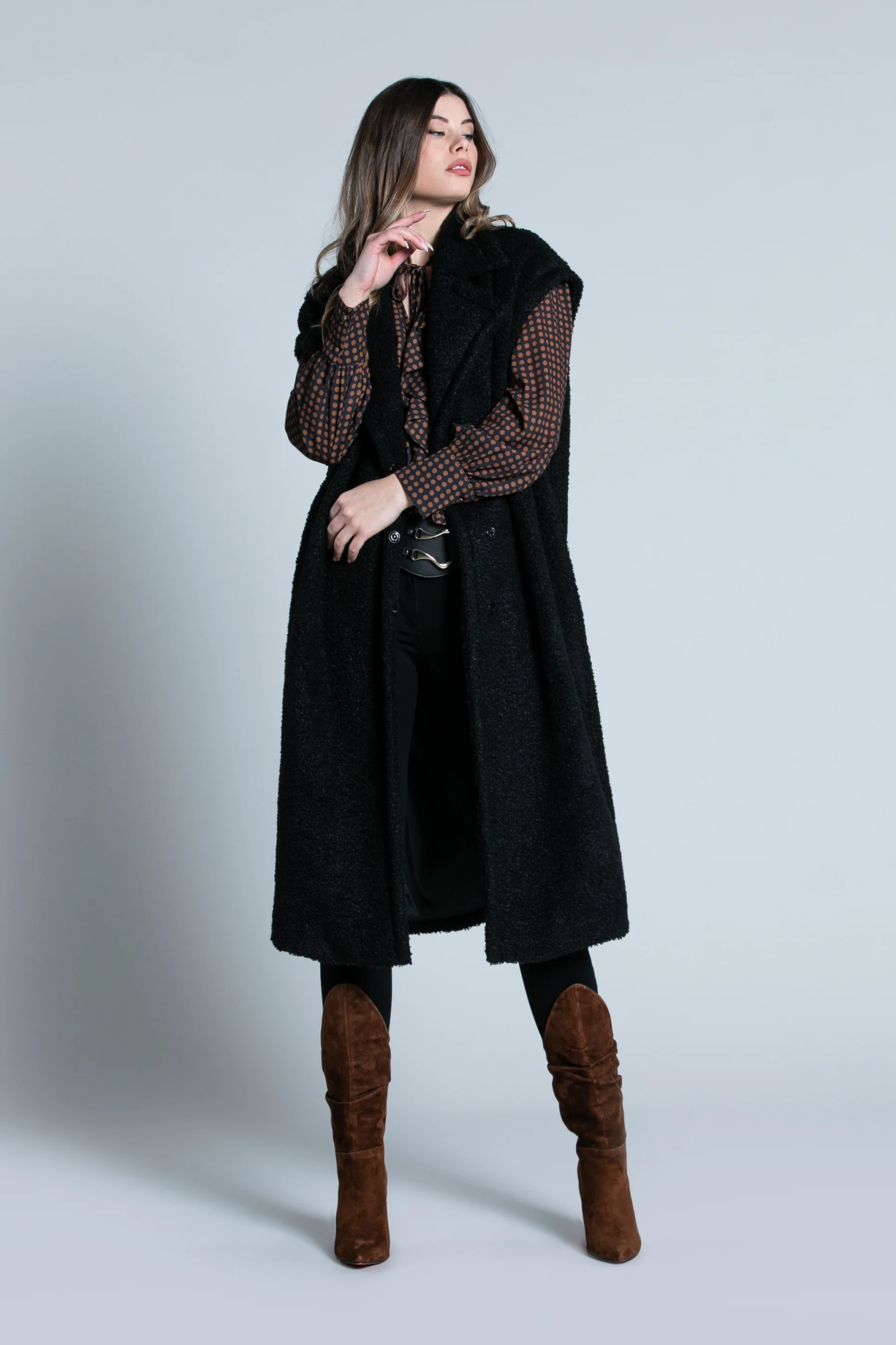 Cappotto NEZU lungo smanicato con tasche orsetto - Image 6