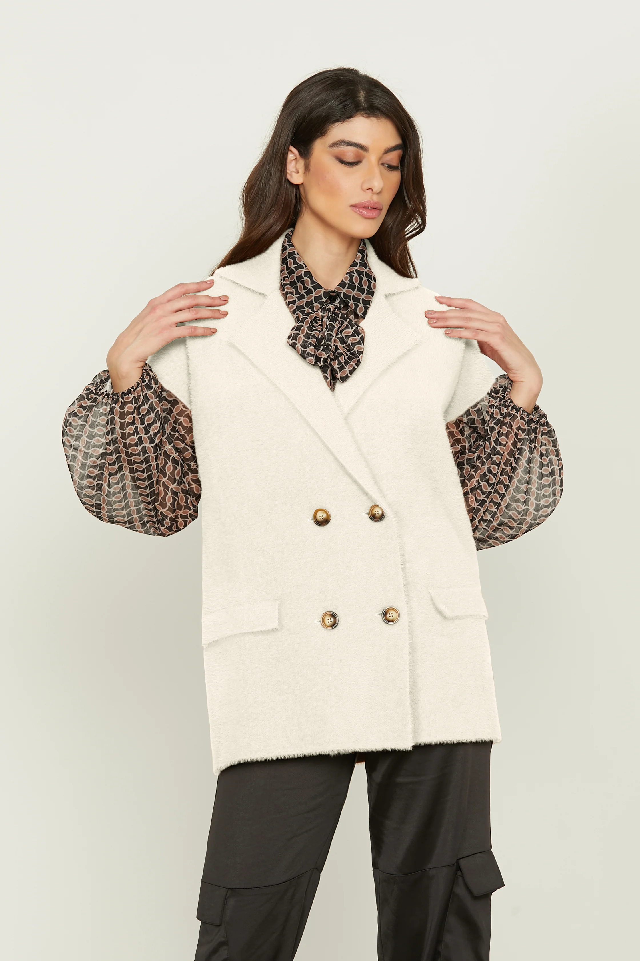 Cappotto gilet REBBY mezza manica aletta doppio petto con patte filato pelliccetta - Image 7