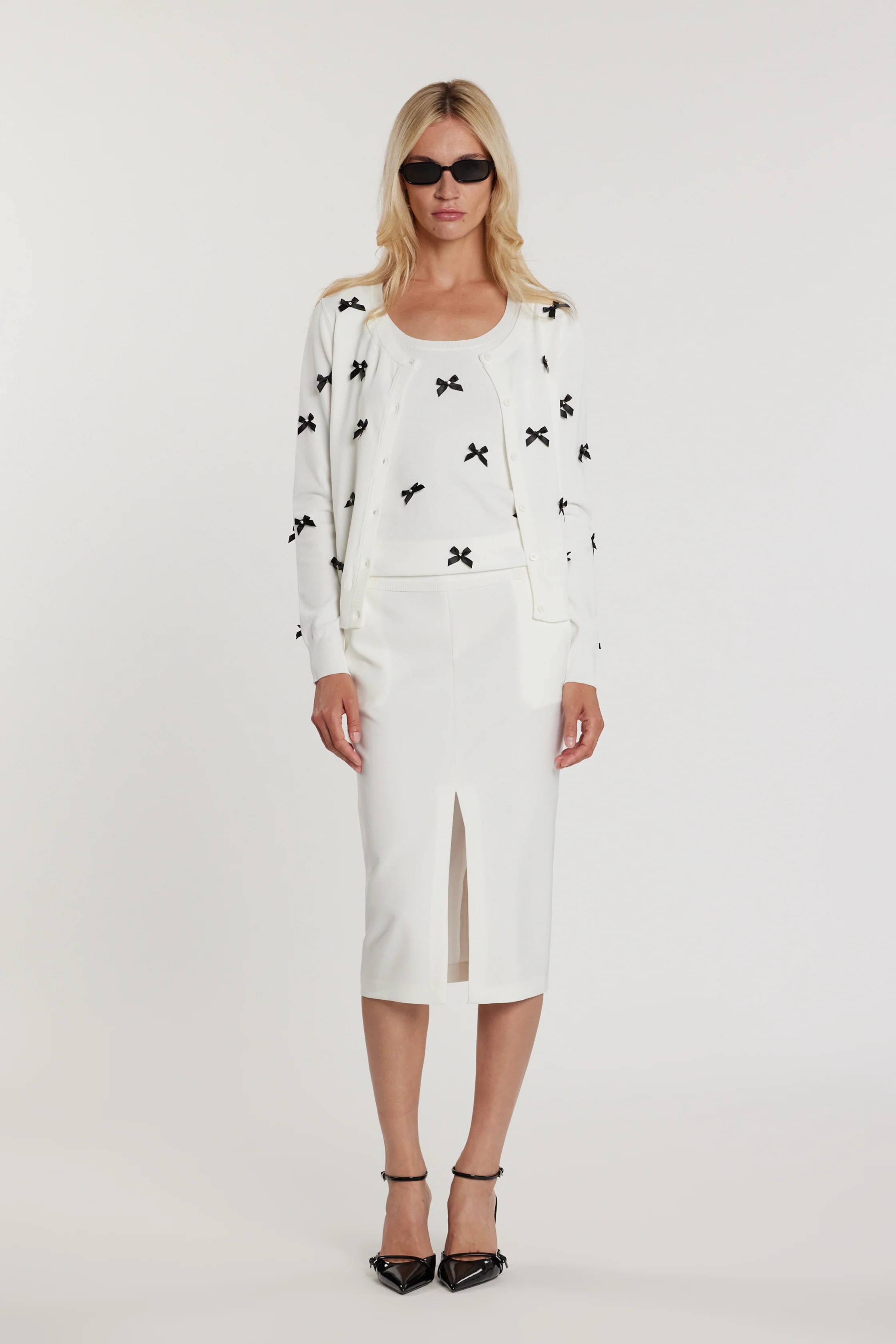 Cardigan RYDER maniche lunghe girocollo con bottoncini più fiocchi più strass - Image 5