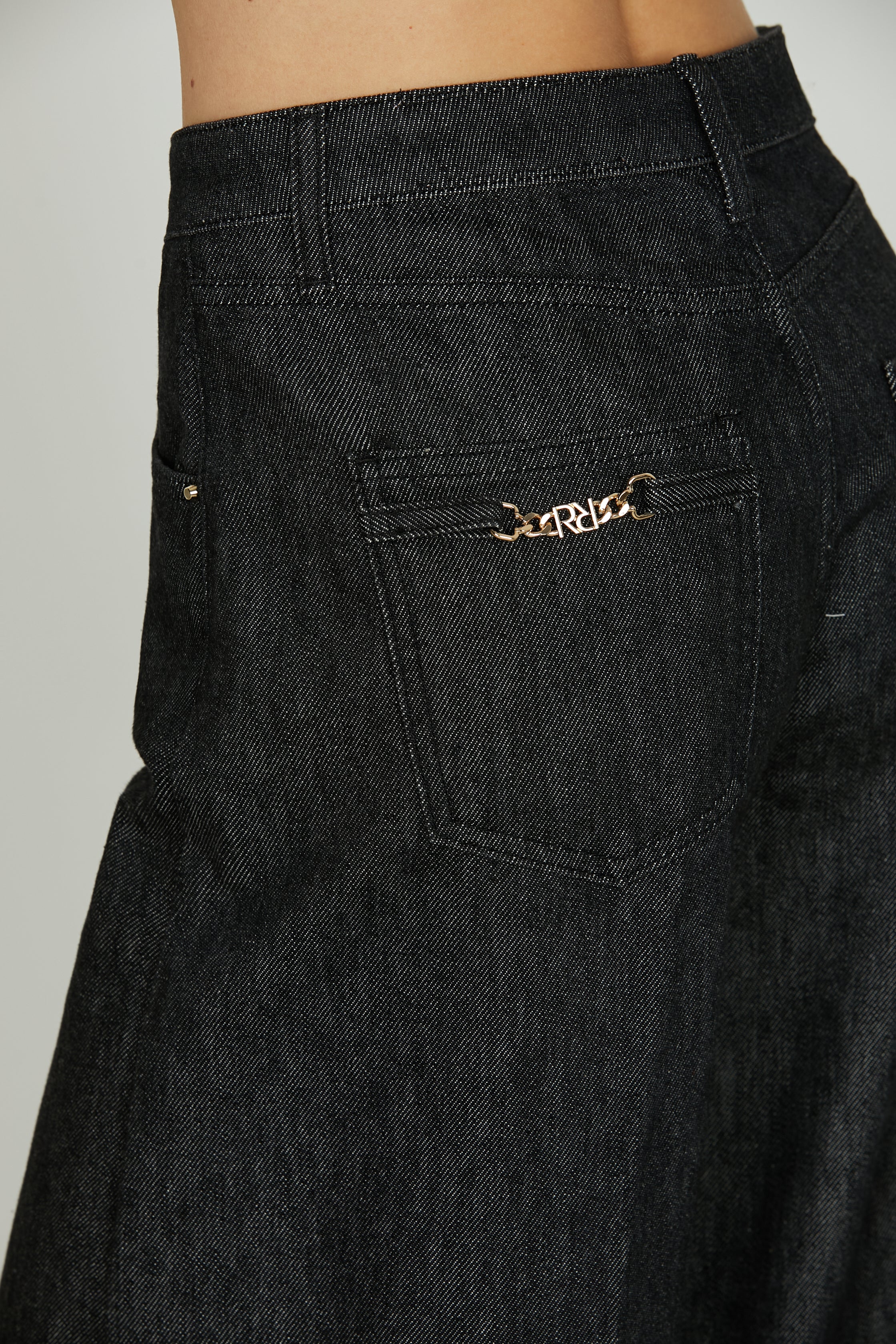 Panta LINDA_31 vita media 5 tasche super wild fit denim black - Image 4