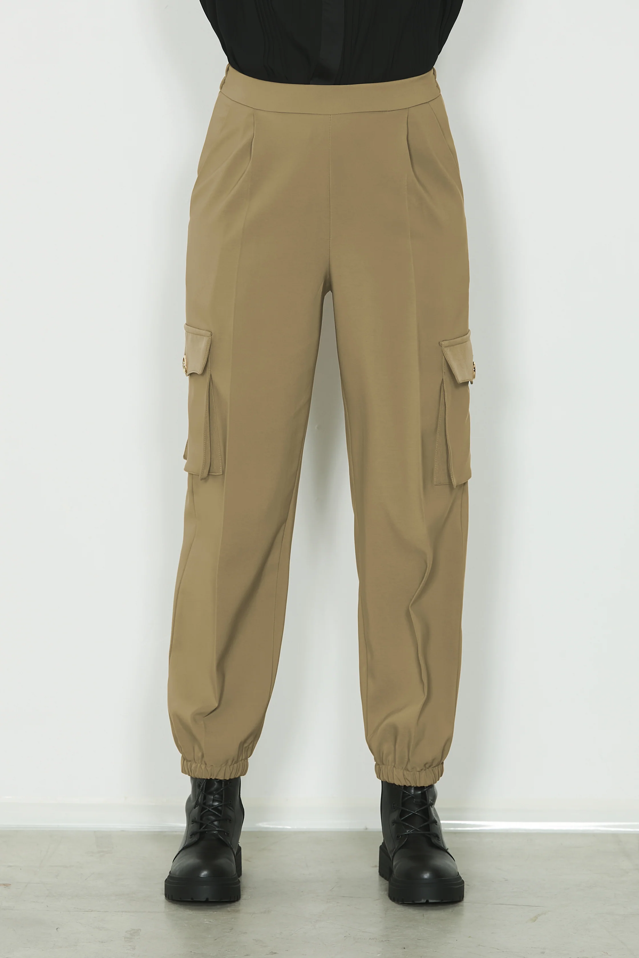 Panta TECLA vita alta con elastico più tasconi più tasche francesi - Image 7