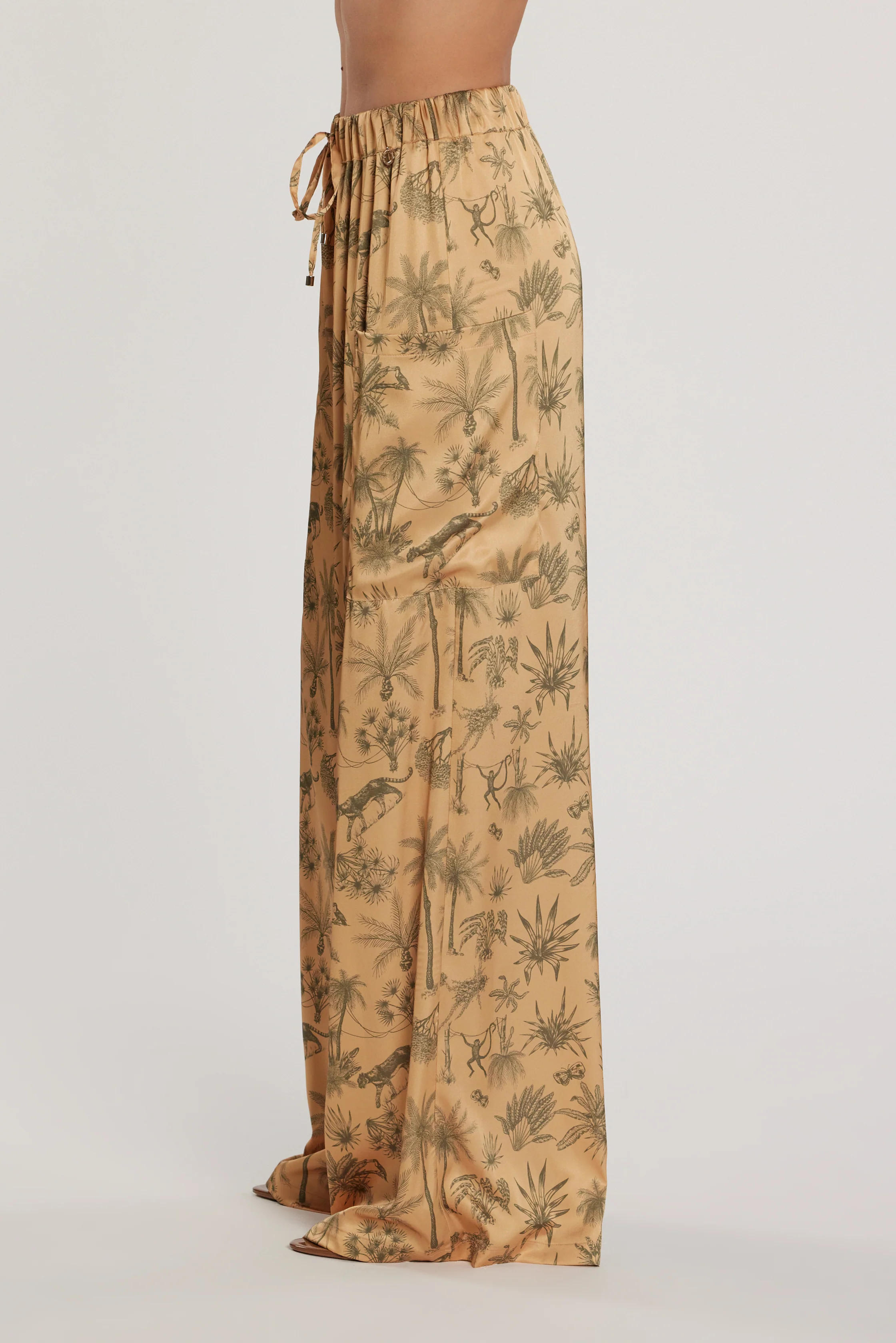 Pantalone SCARLETT vita alta palazzo con coulisse più tasconi fantasia tropical - Image 3