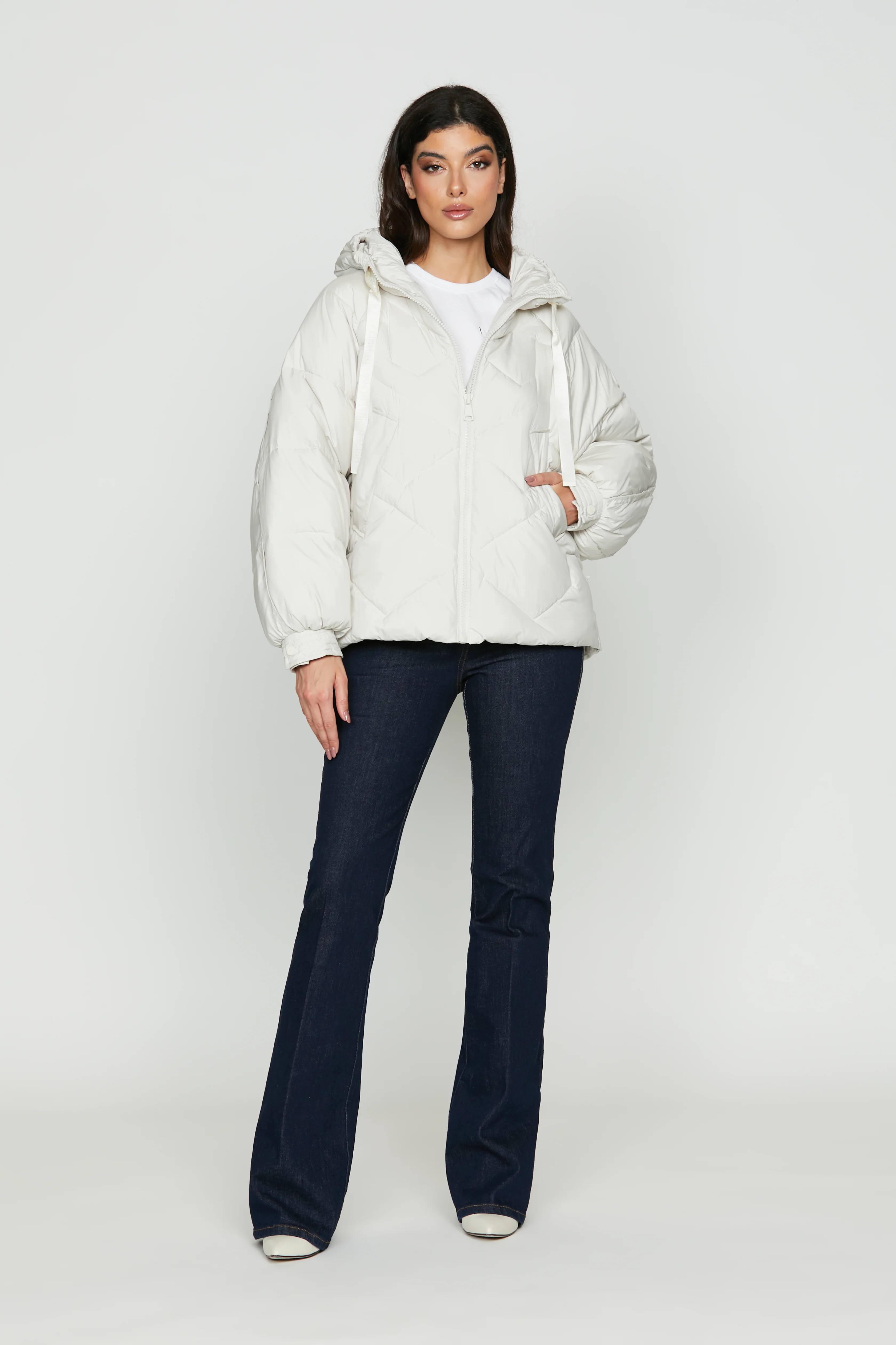Piumino TEVARI manica lunga raglan con cappuccio più tasche più zip più coulisse - Image 5