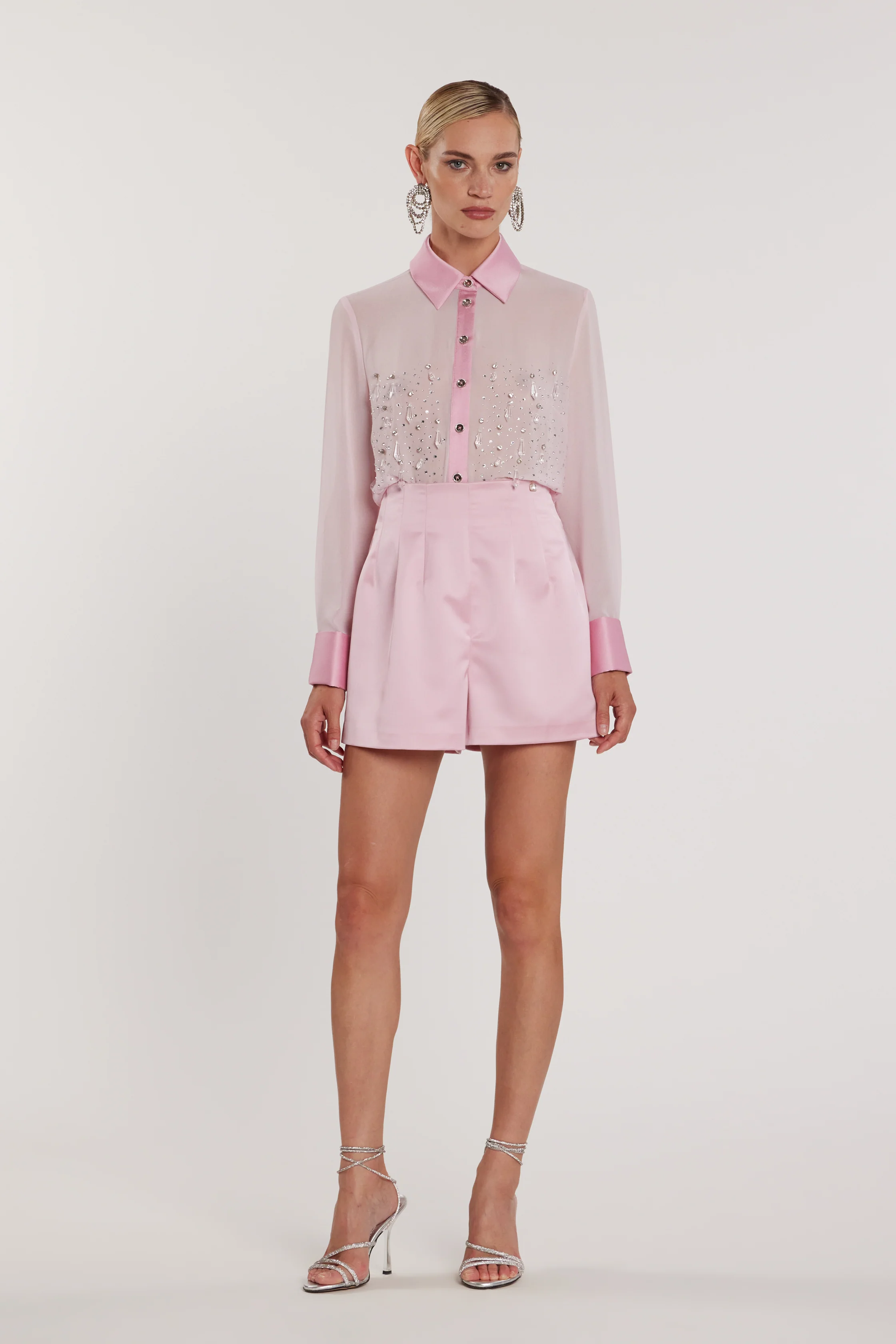 Short YVES in raso